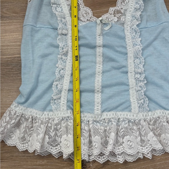 VINTAGE 1970s Bernette Baby Blue Lace Ruffle Babydoll Nightie Top - Picture 7 of 8